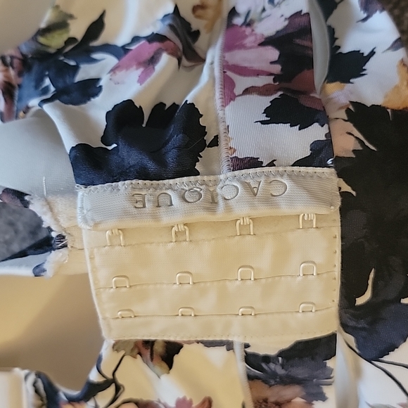 Lane Bryant Cacique size 42D floral balconette bra - Picture 3 of 4